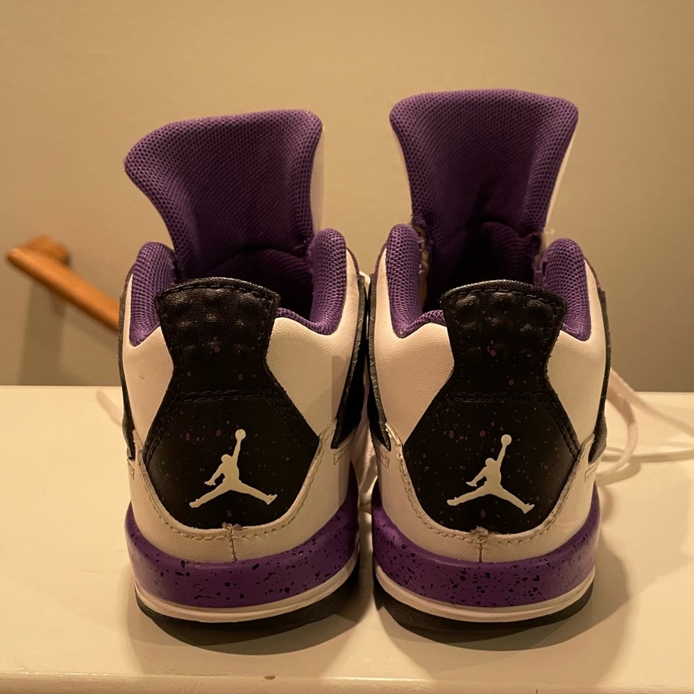 Air Jordan Kids Sneakers, Used, size 9.5